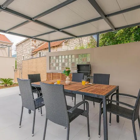 Lovely In With Wifi Casa vacanze Vrgorac