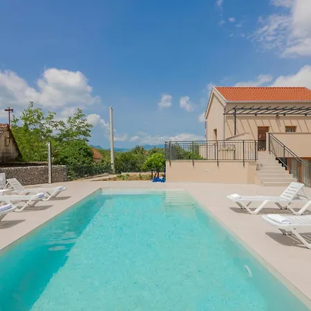 Lovely In With Wifi Casa vacanze Vrgorac